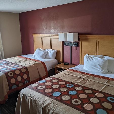Super 8 By Wyndham Baxter/Brainerd Area Hotel Kültér fotó