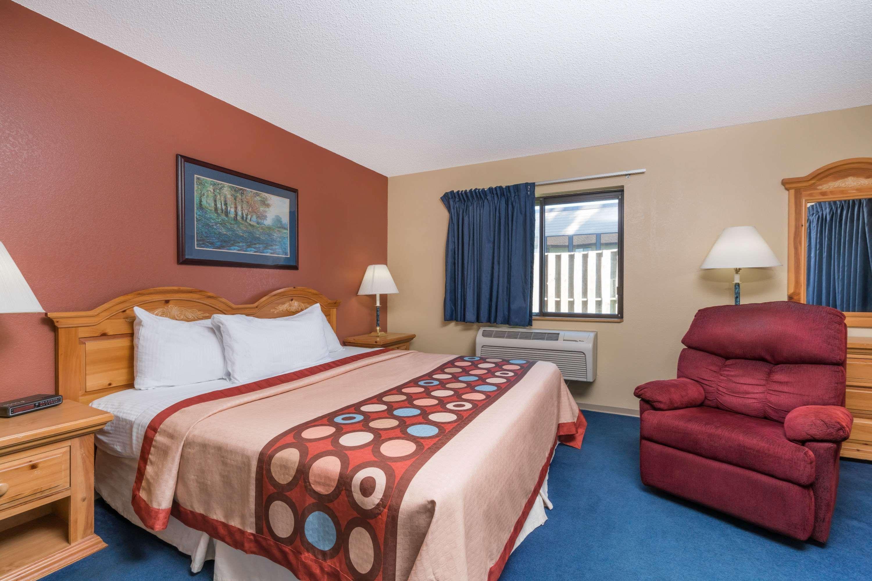 Super 8 By Wyndham Baxter/Brainerd Area Hotel Kültér fotó