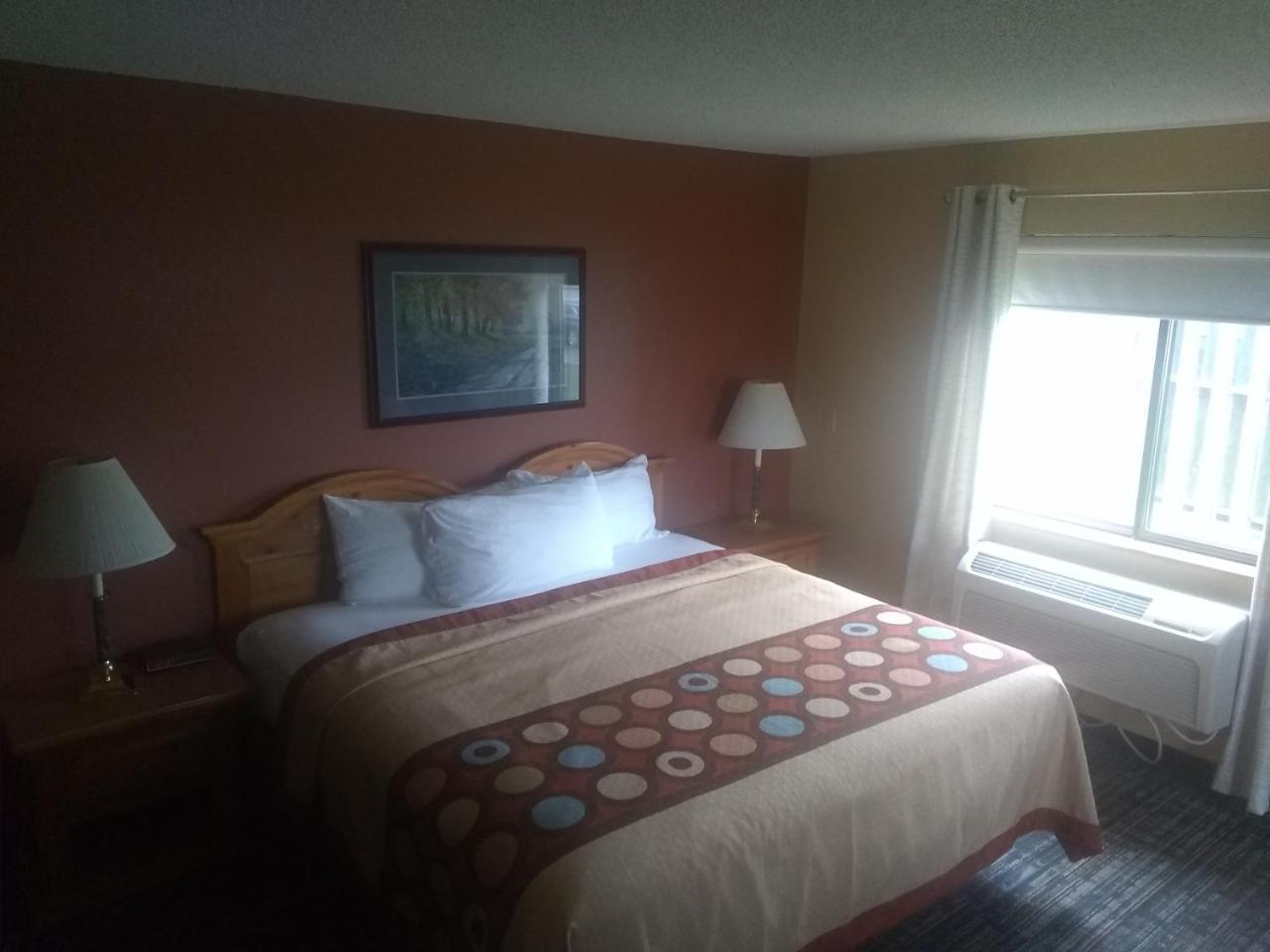 Super 8 By Wyndham Baxter/Brainerd Area Hotel Kültér fotó