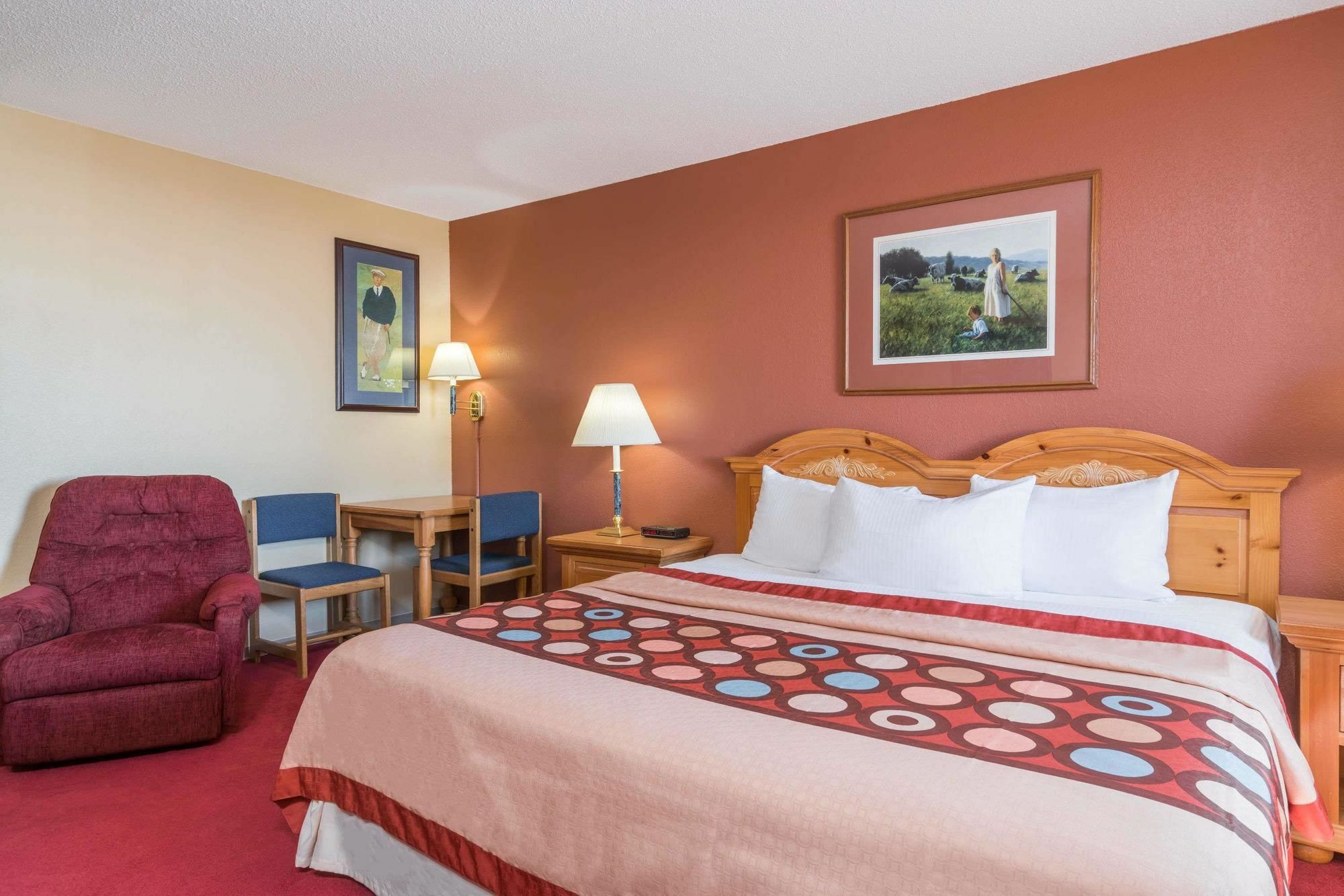 Super 8 By Wyndham Baxter/Brainerd Area Hotel Kültér fotó